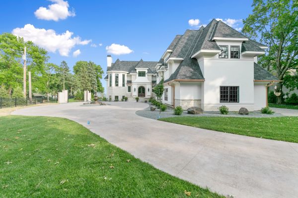 Cost of Concrete Driveway Installation in Concord